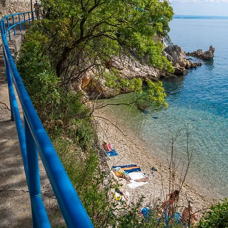 Anamia By Interhome Kostrena