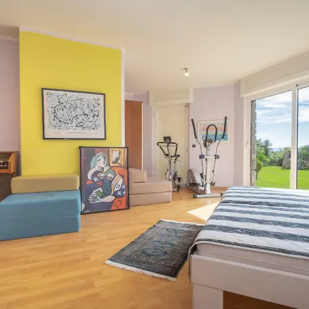 Anamia By Interhome Kostrena